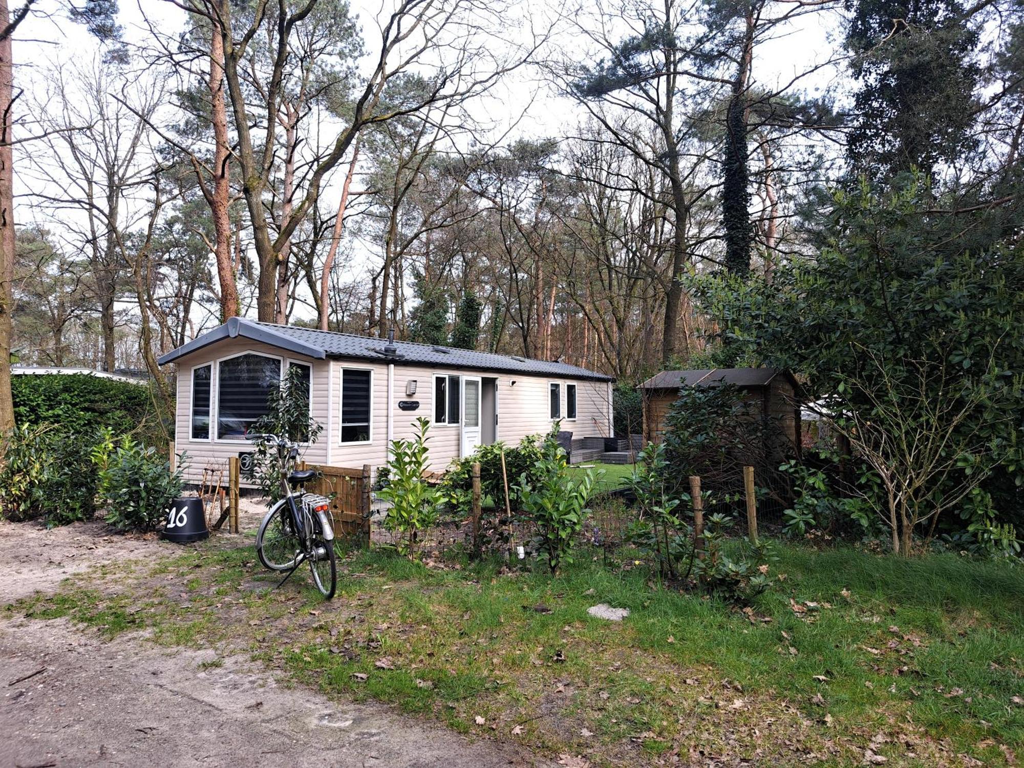 Ruim Chalet, Midden In Het Bos! นึนชเปท ภายนอก รูปภาพ